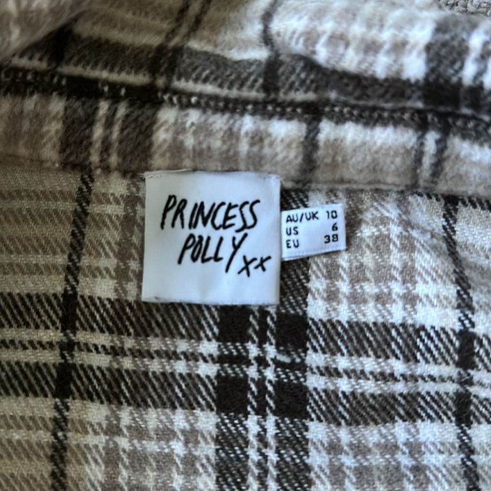 Princess Polly Shacket - Picture 2 of 3